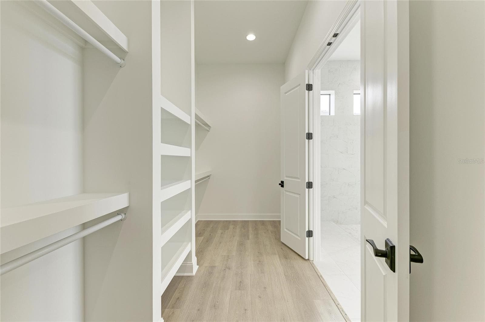 4517 MONDRIAN COURT — photo 38 of 94