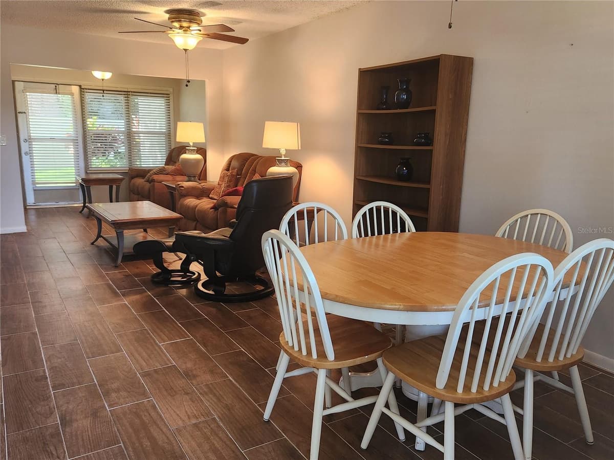 1701 PINEHURST ROAD — photo 4 of 21
