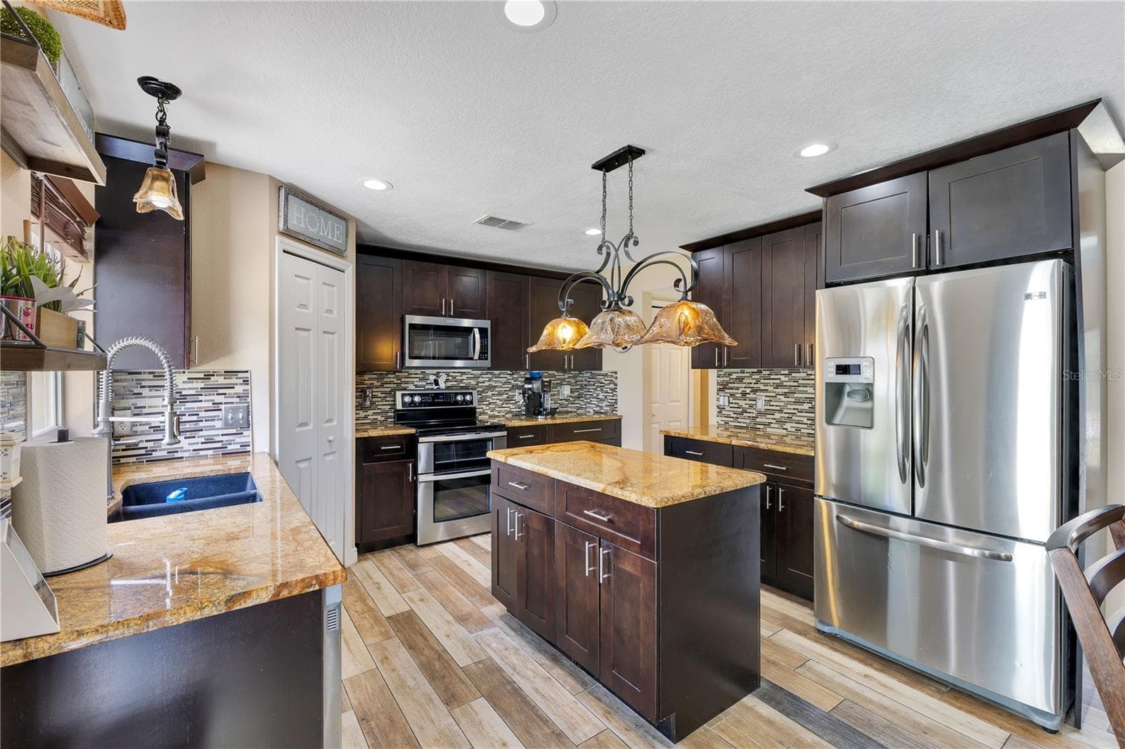 5051 PLYMOUTH TURTLE CIRCLE — photo 5 of 31