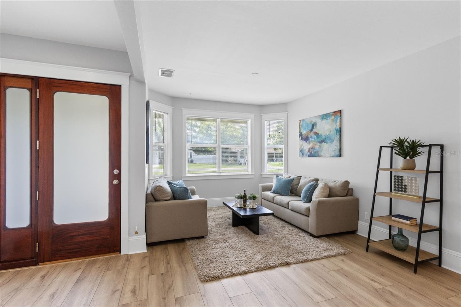 5350 ORANGE AVENUE — photo 4 of 48