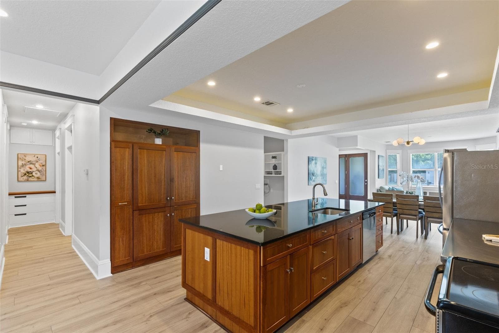 5350 ORANGE AVENUE — photo 11 of 48