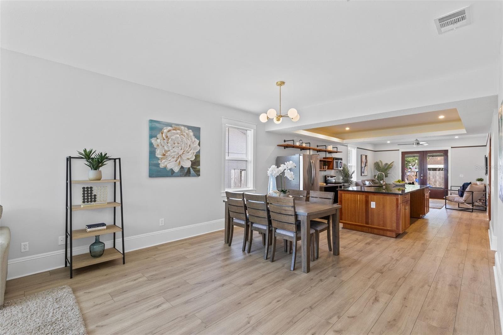 5350 ORANGE AVENUE — photo 6 of 48