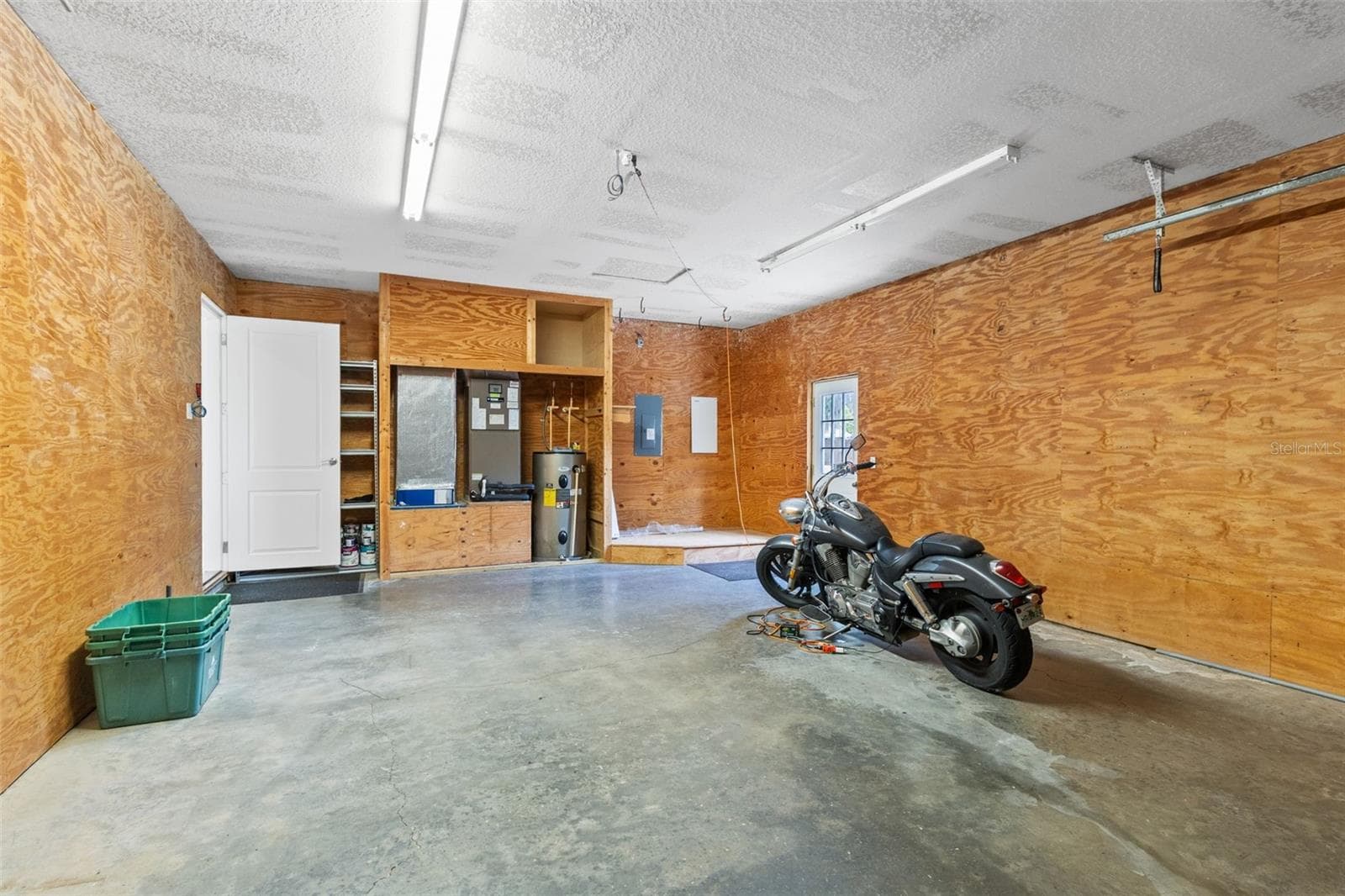 5350 ORANGE AVENUE — photo 37 of 48