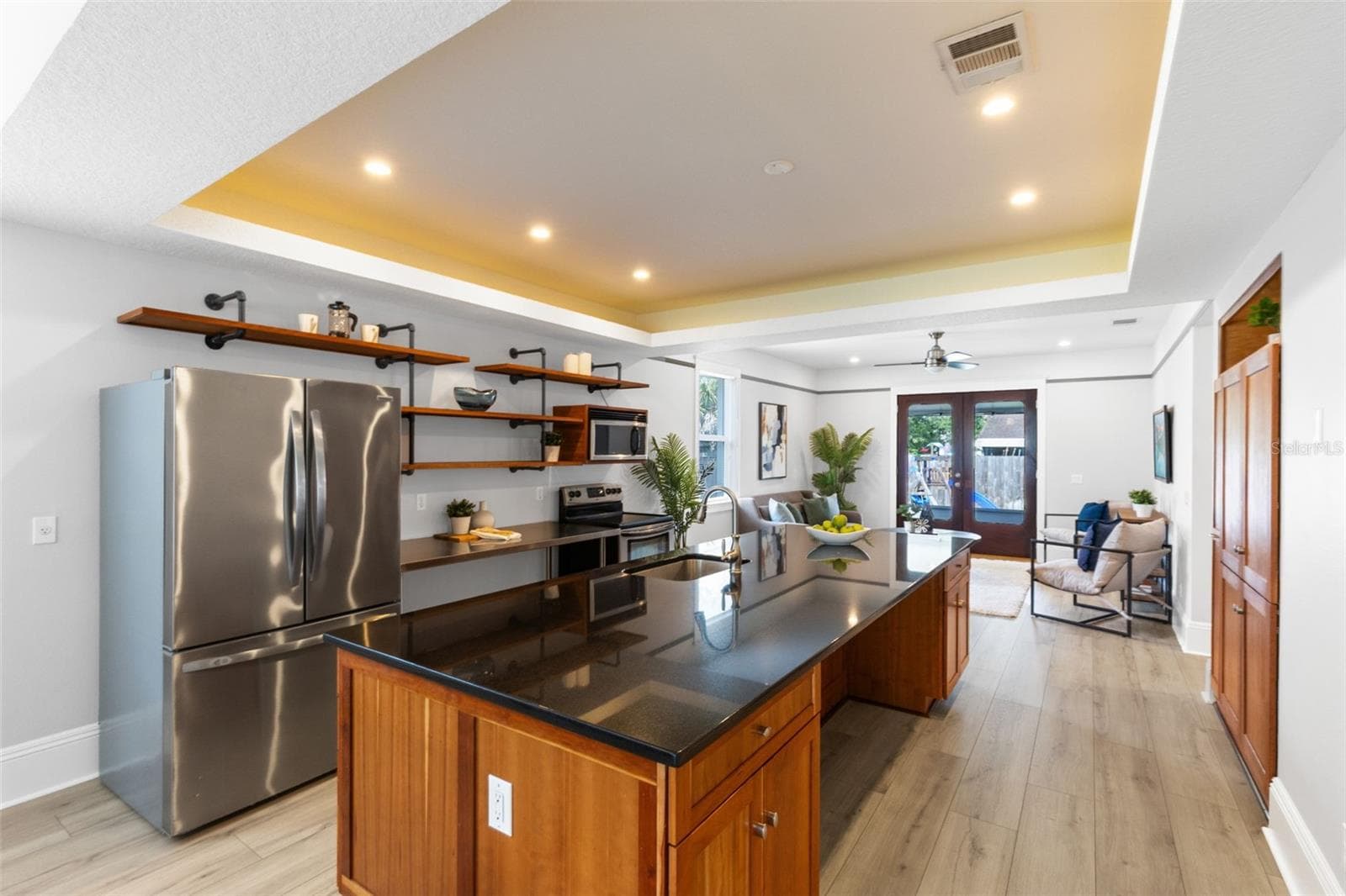 5350 ORANGE AVENUE — photo 8 of 48
