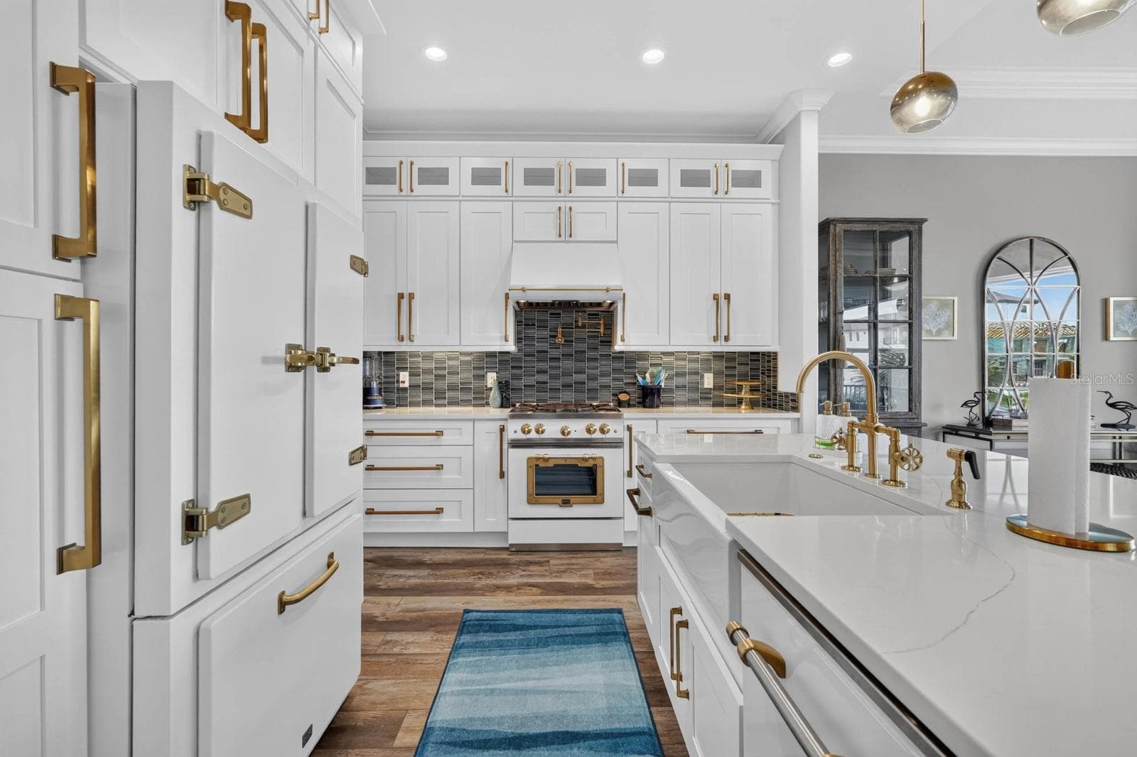 32 NORTHSHORE AVENUE — photo 15 of 67