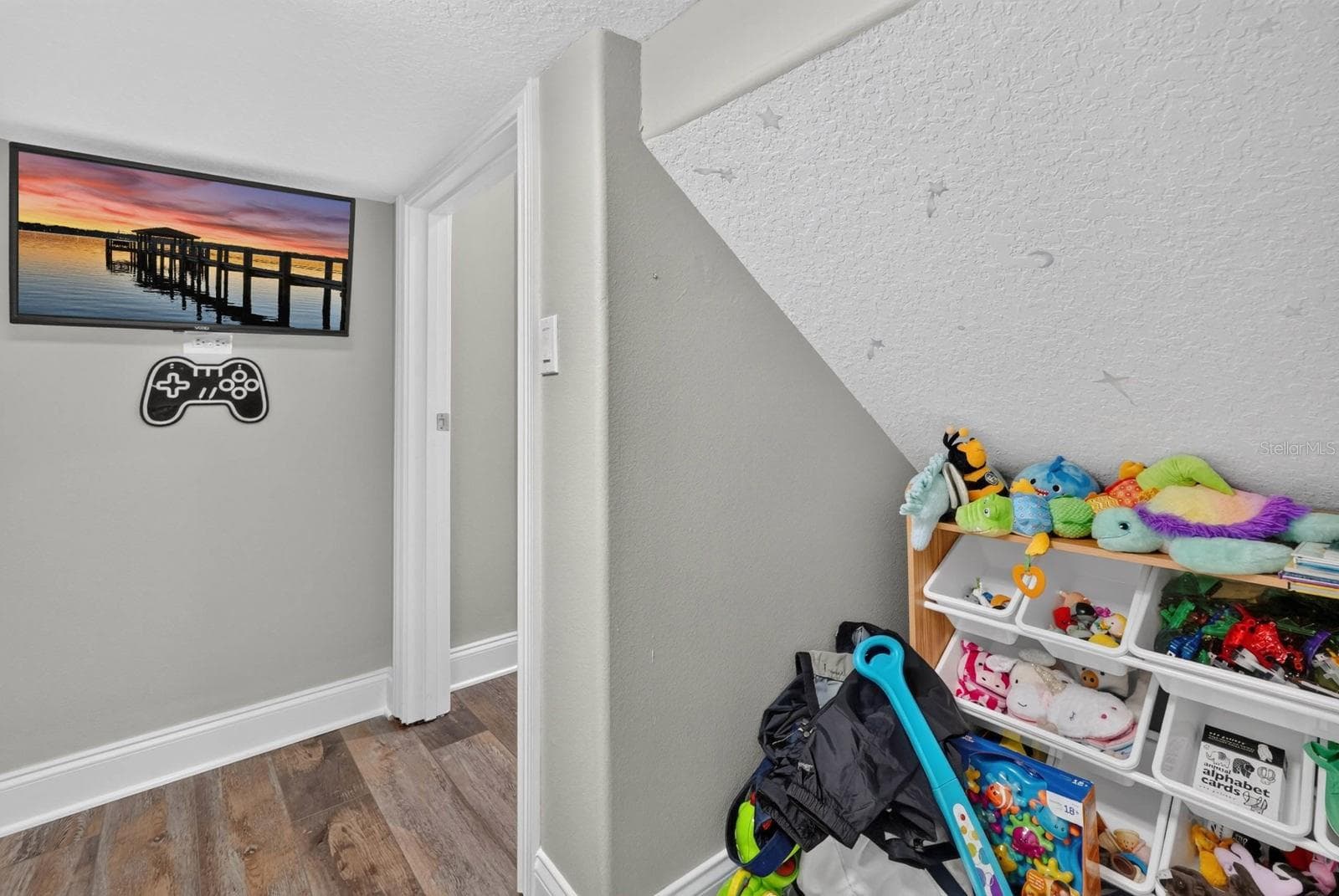 32 NORTHSHORE AVENUE — photo 55 of 67