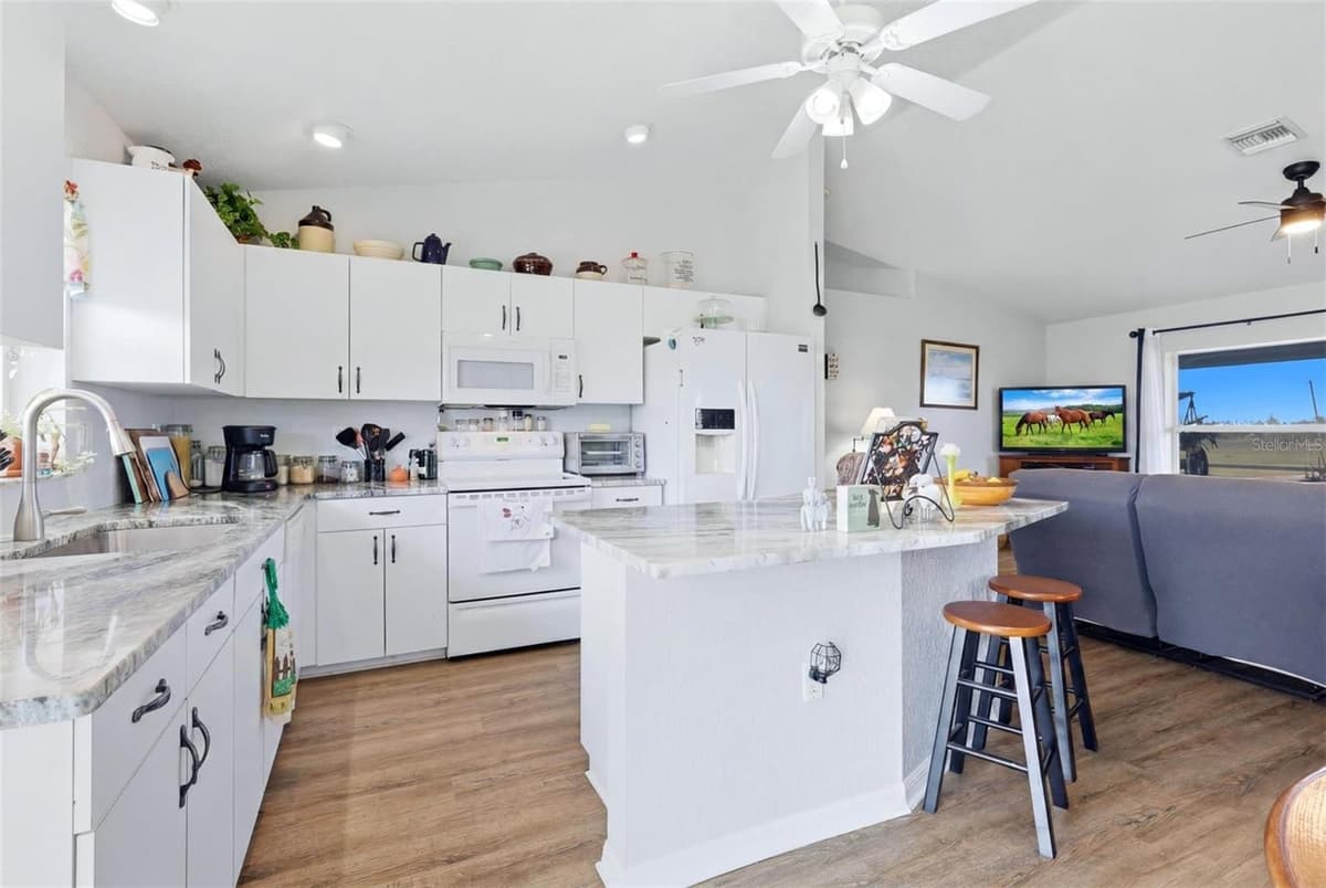 13105 MJ ROAD — photo 12 of 38