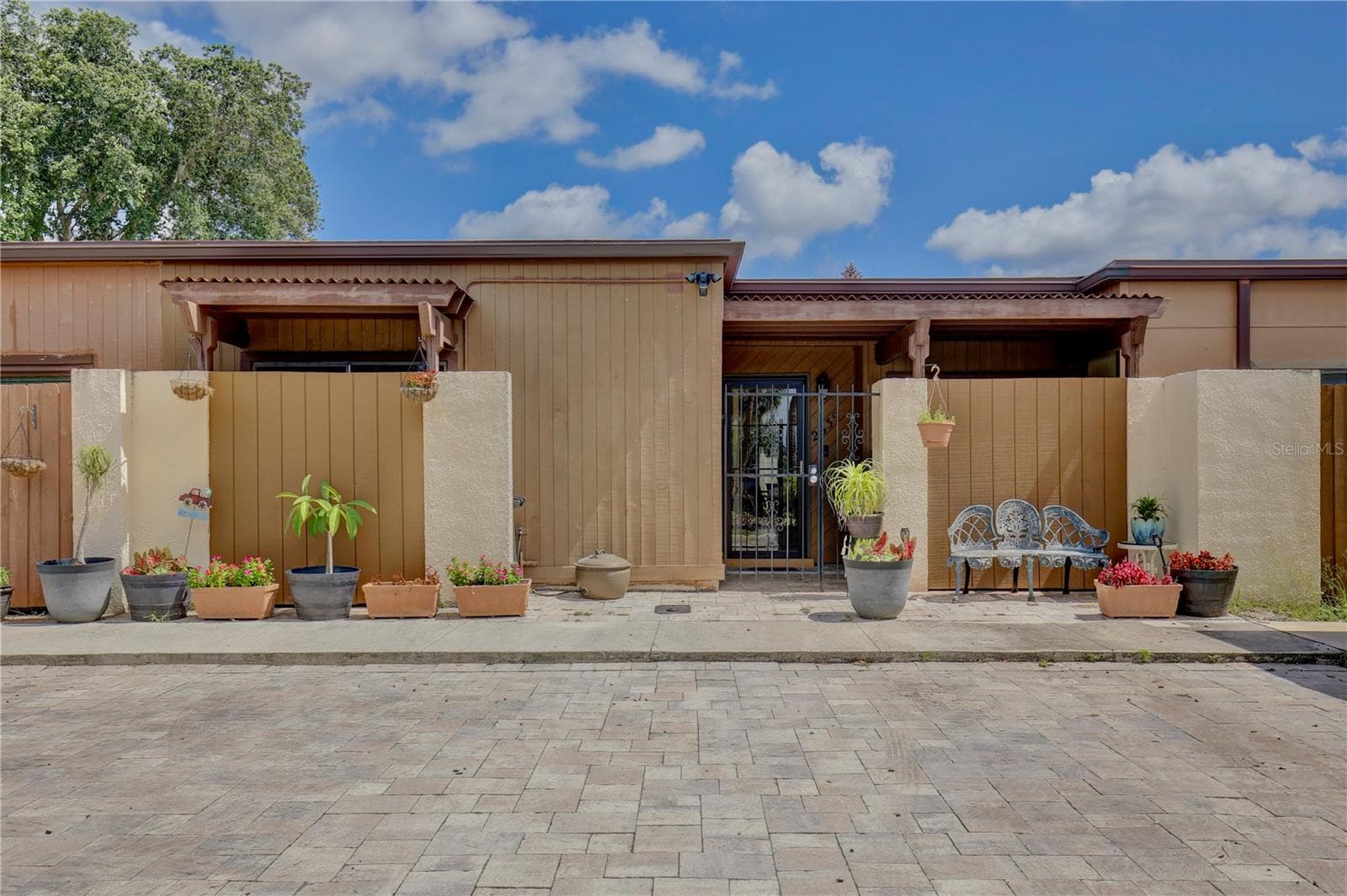 2339 INAGUA WAY — photo 1 of 32