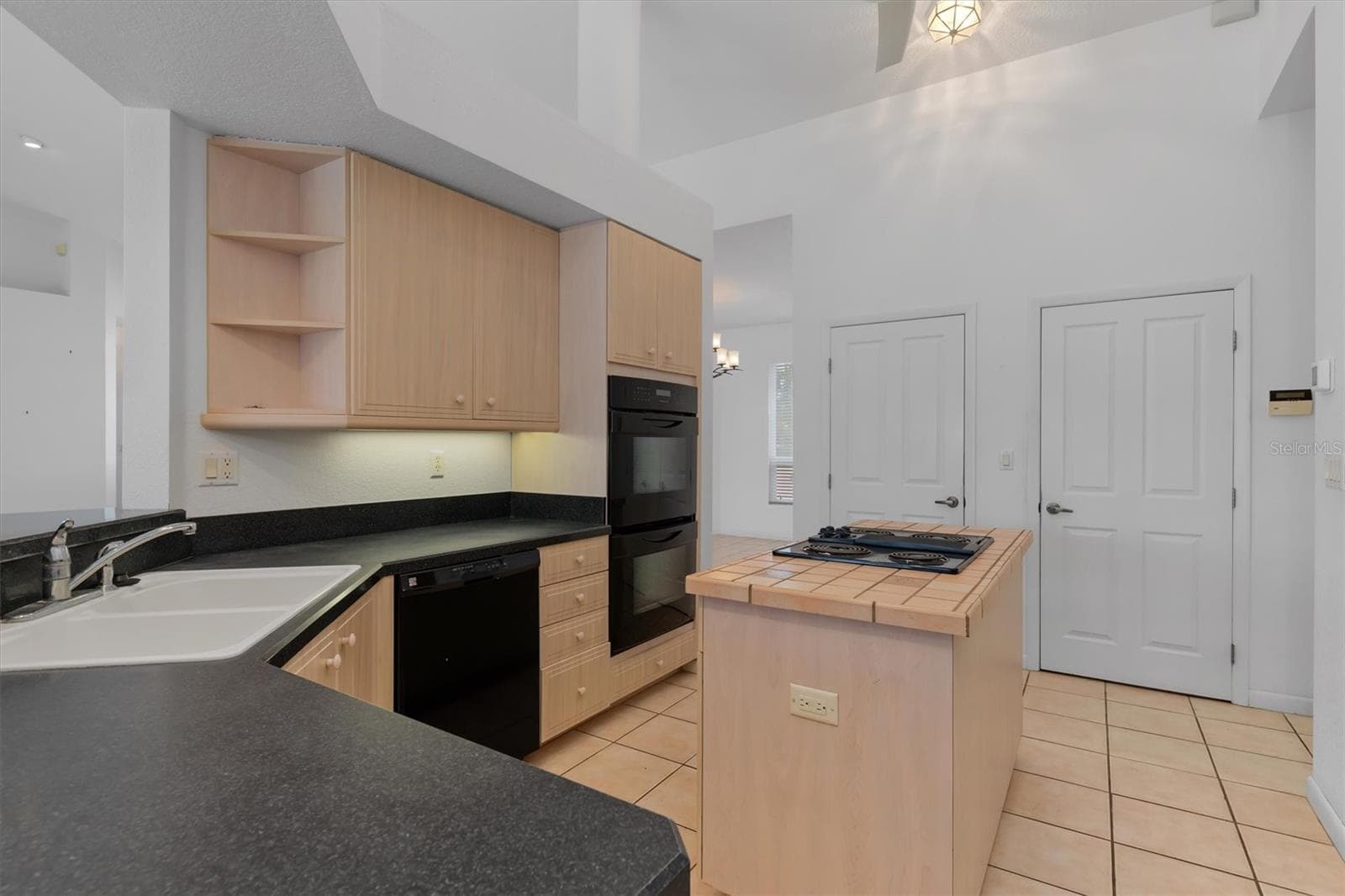 1401 KITTIWAKE DRIVE — photo 14 of 53