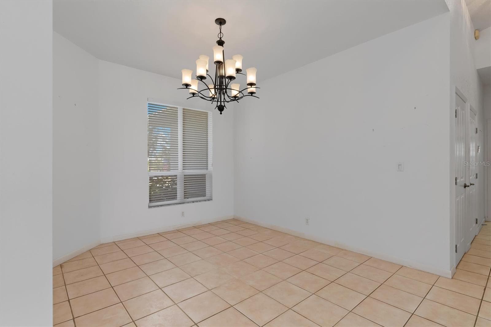 1401 KITTIWAKE DRIVE — photo 10 of 53
