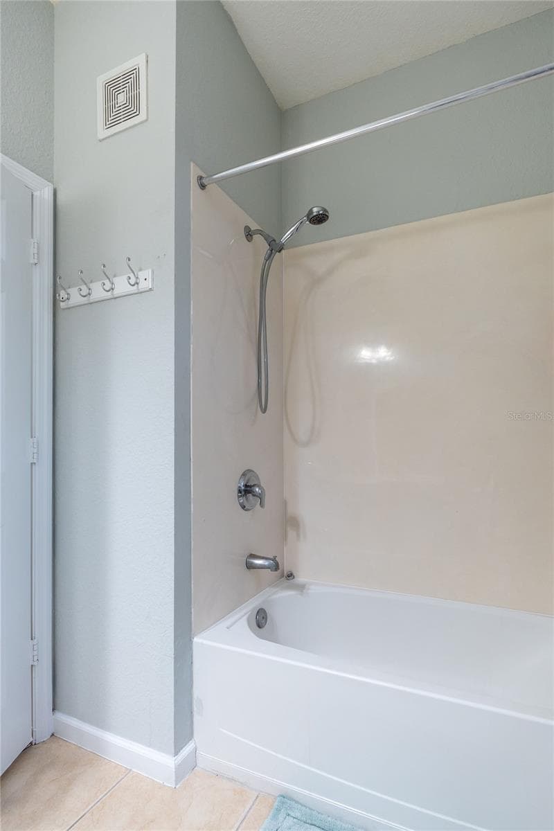 2484 SAN TECLA STREET — photo 26 of 32