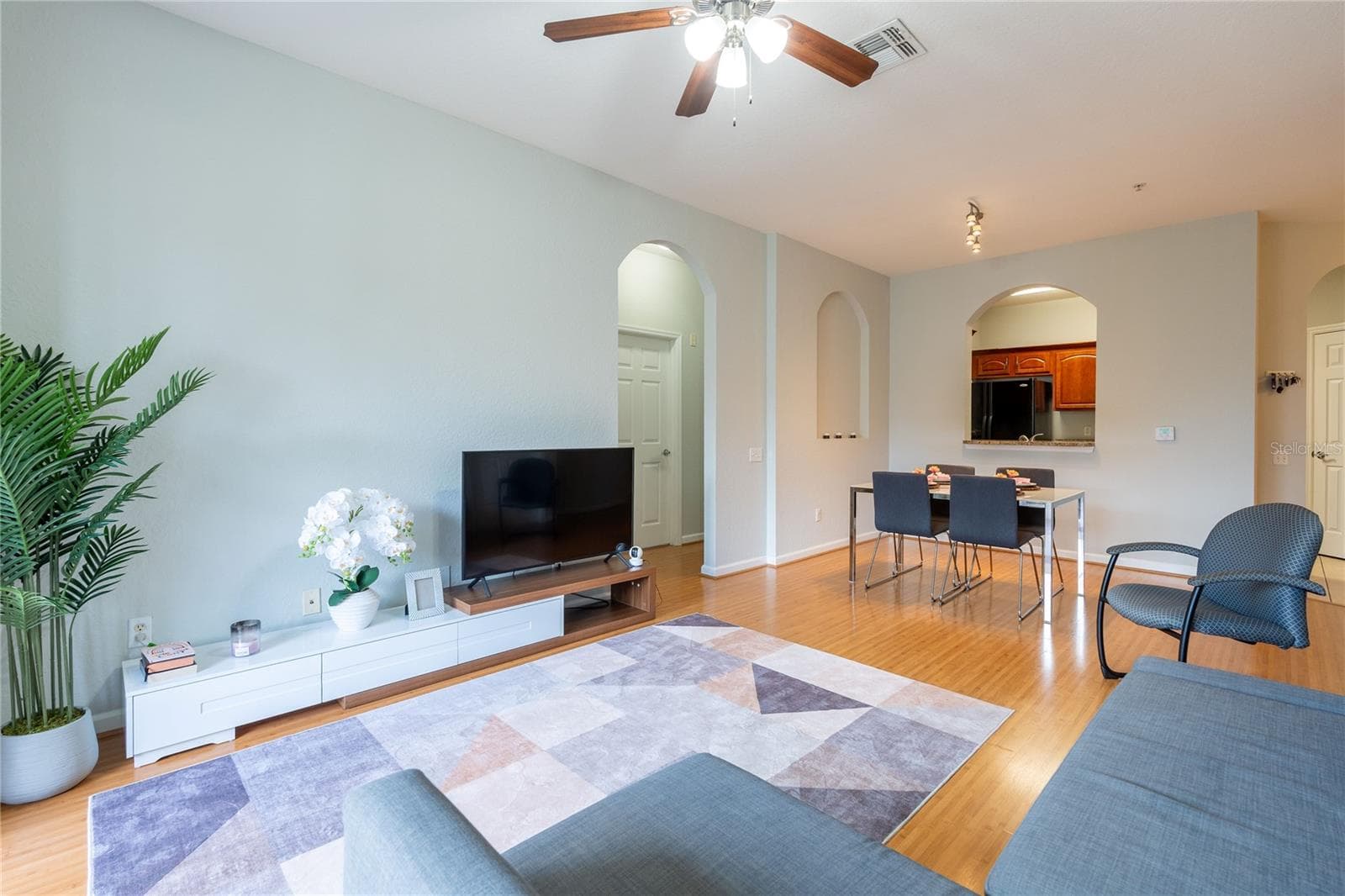 2484 SAN TECLA STREET — photo 5 of 32