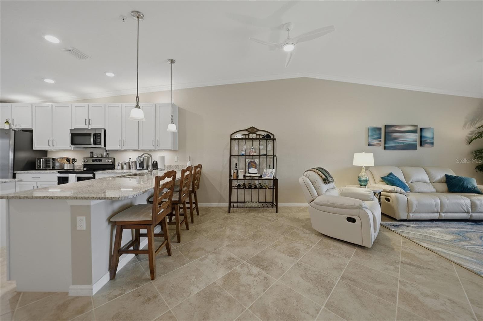 14040 HERITAGE LANDING BOULEVARD — photo 15 of 69