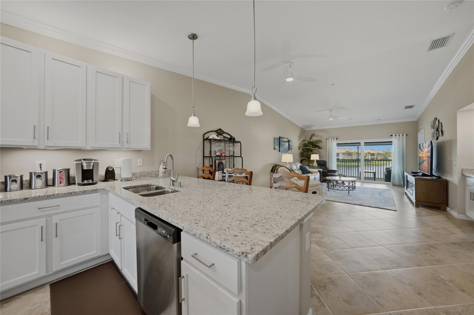 14040 HERITAGE LANDING BOULEVARD — photo 18 of 69