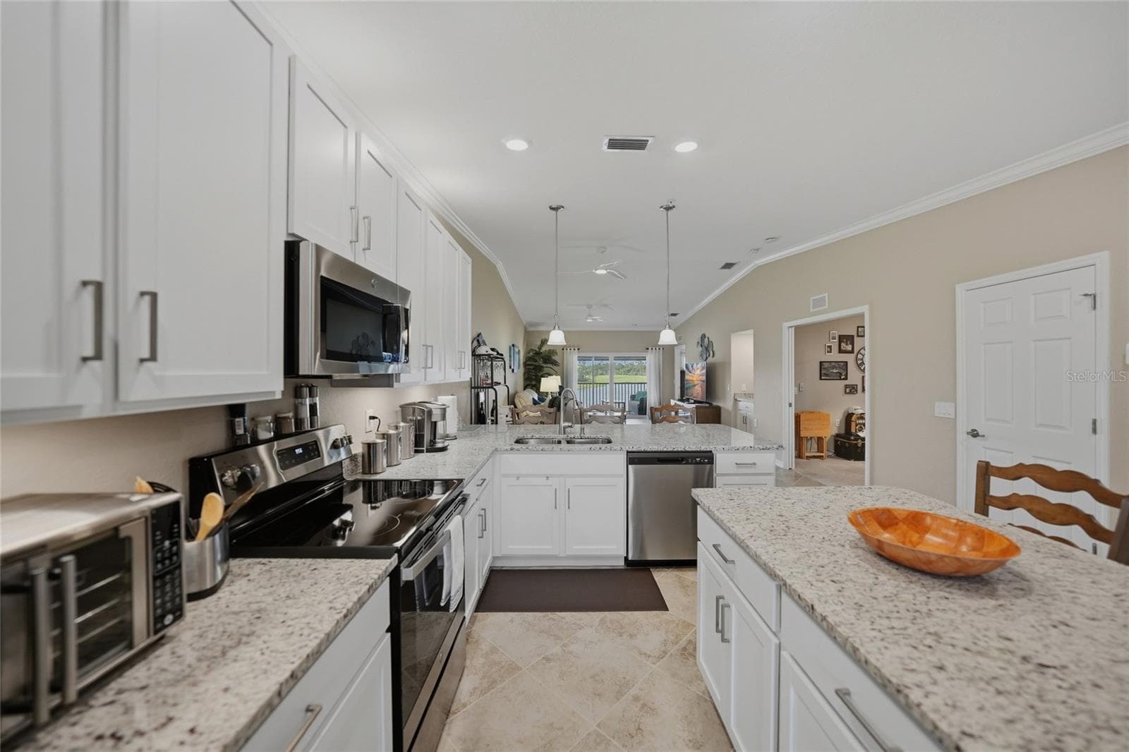 14040 HERITAGE LANDING BOULEVARD — photo 19 of 69