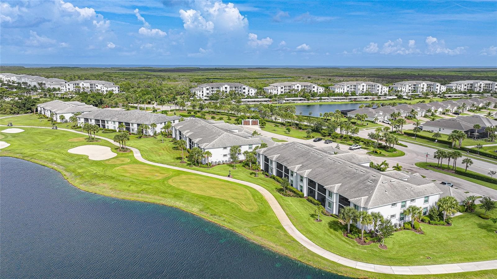 14040 HERITAGE LANDING BOULEVARD — photo 40 of 69