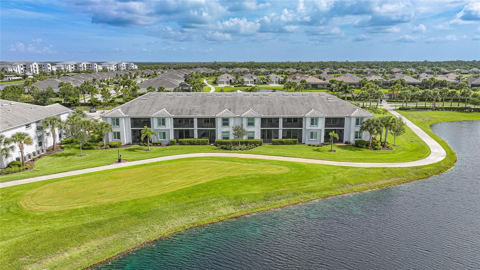 14040 HERITAGE LANDING BOULEVARD — photo 42 of 69