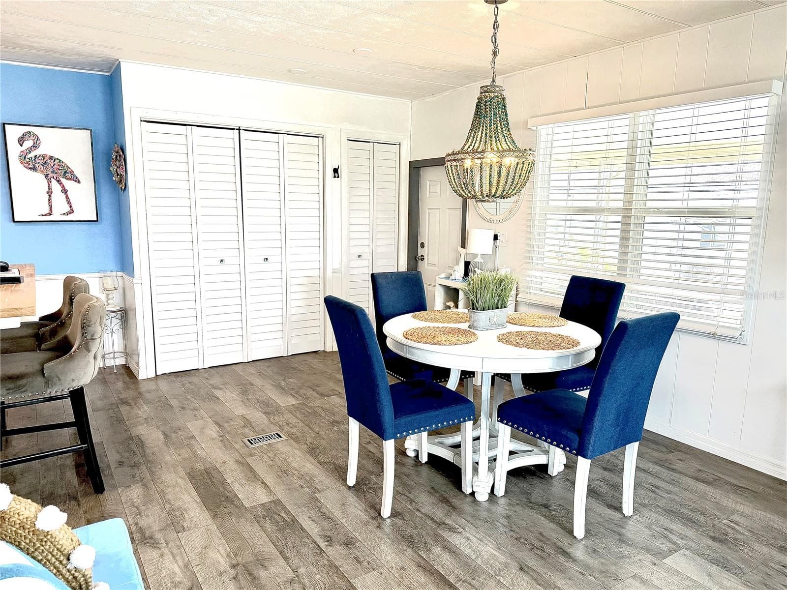 7313 FAIRLANE AVENUE — photo 12 of 35