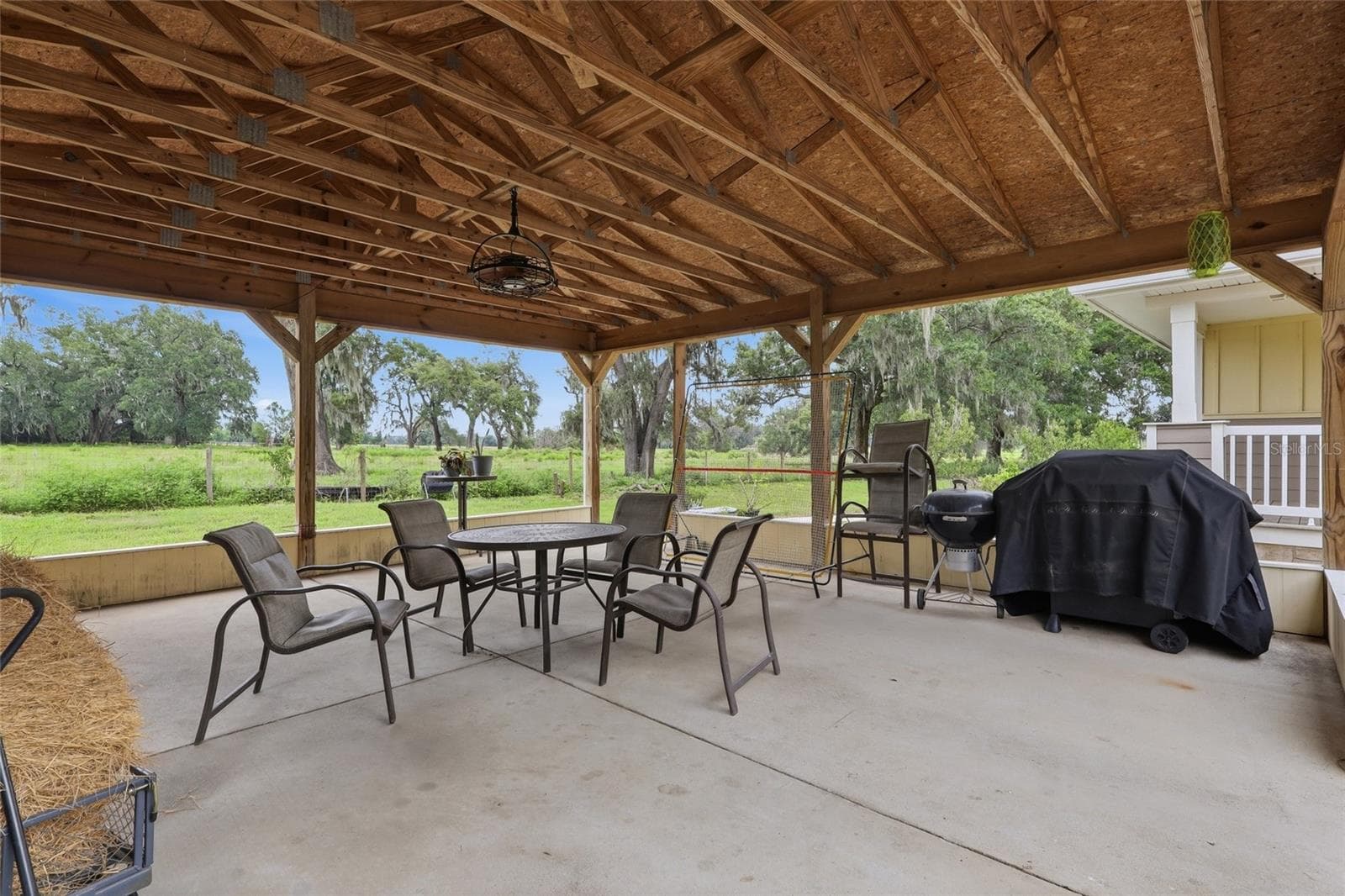 9468 JANMAR ROAD — photo 42 of 47