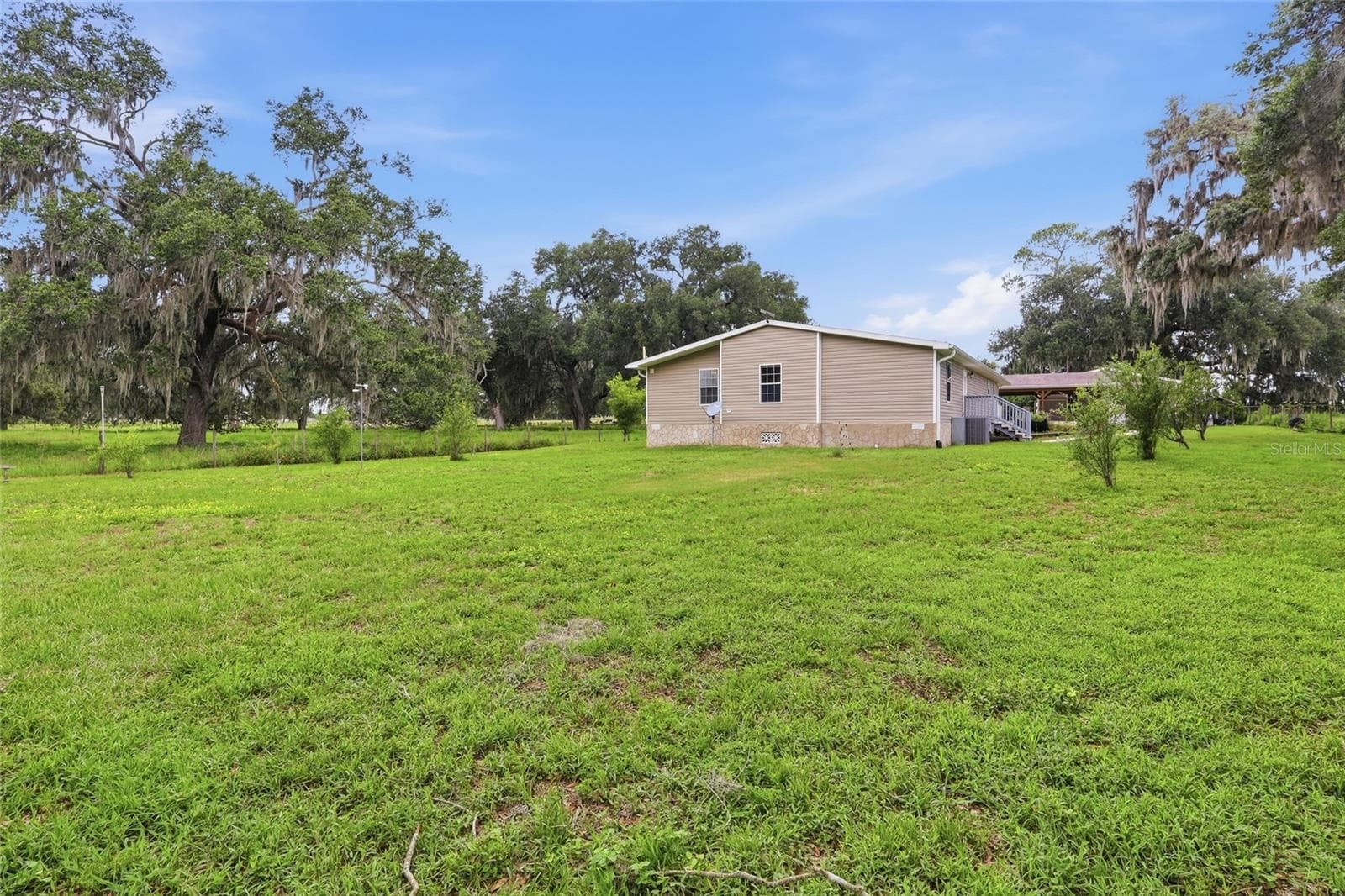 9468 JANMAR ROAD — photo 43 of 47
