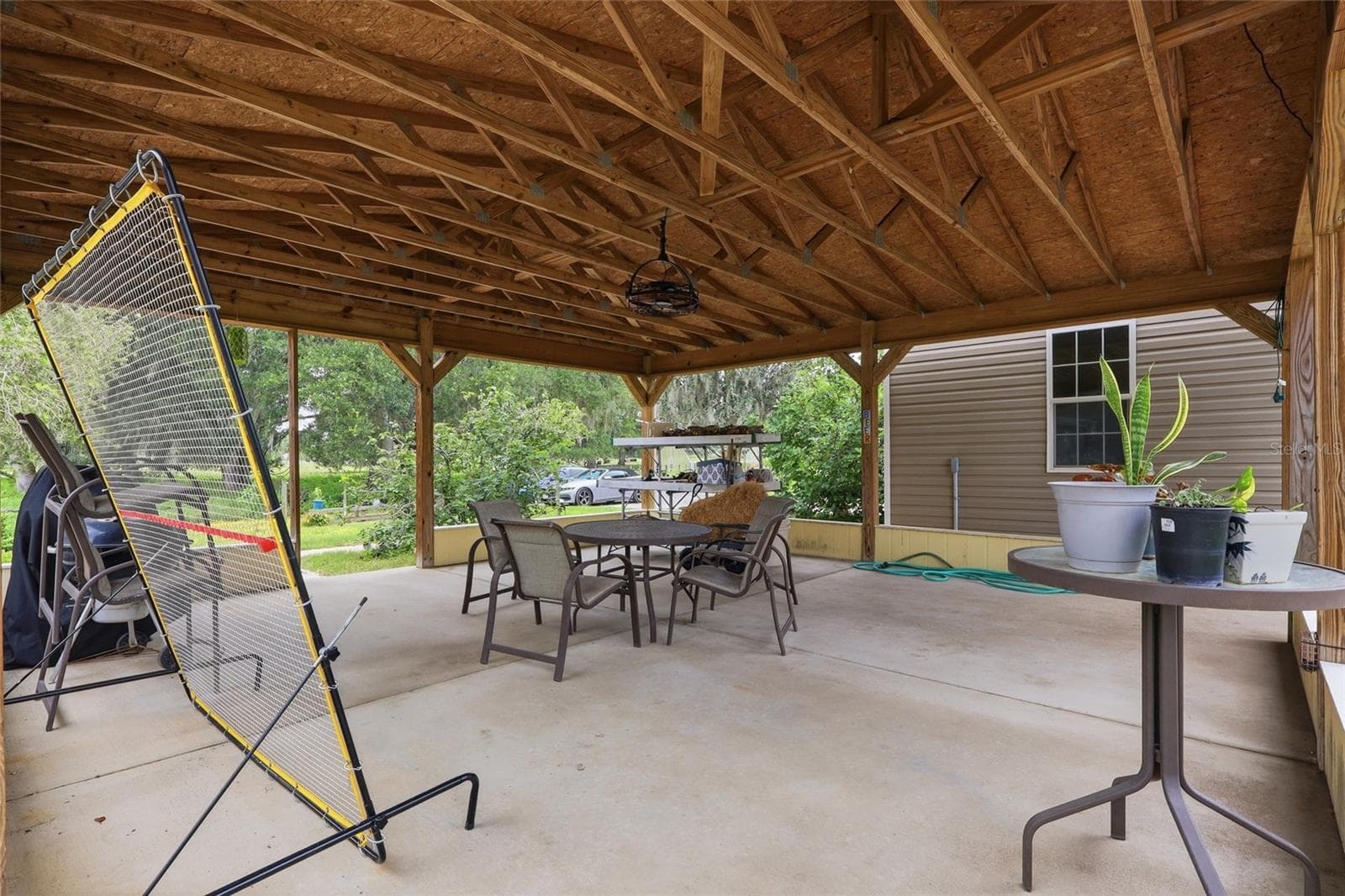 9468 JANMAR ROAD — photo 41 of 47