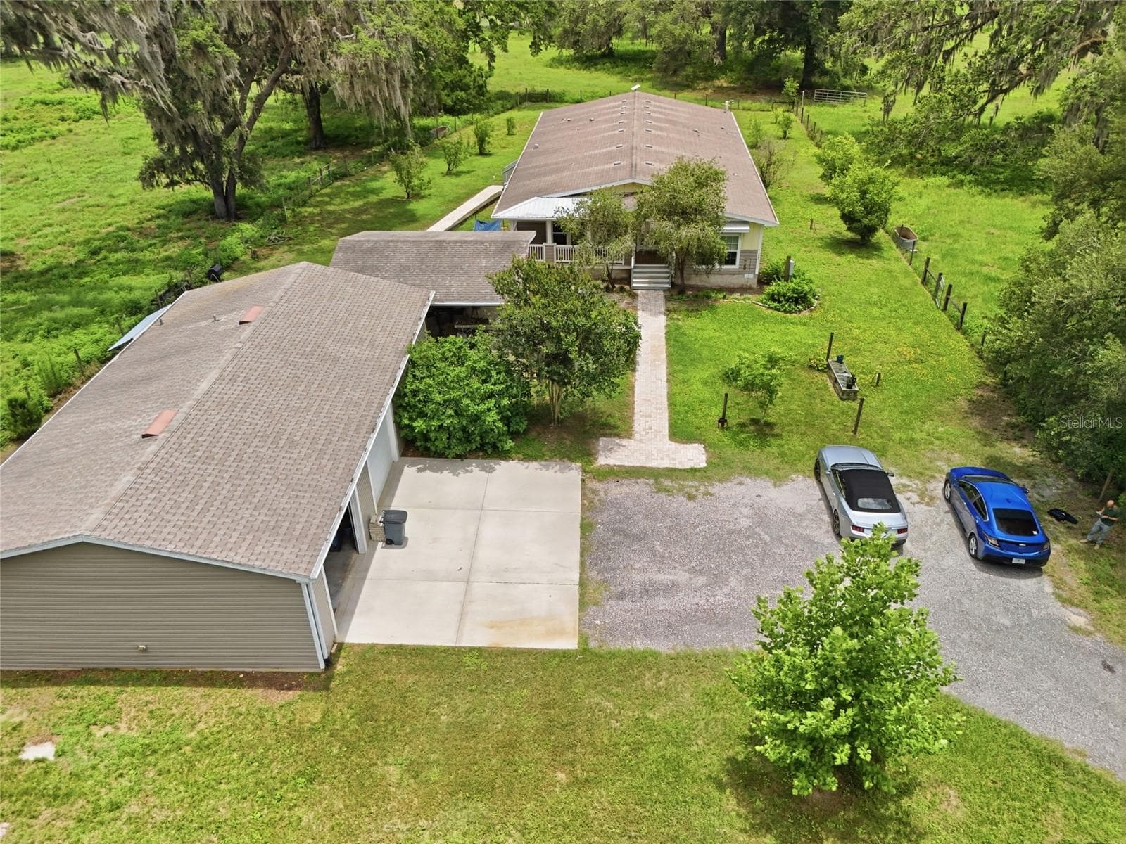 9468 JANMAR ROAD — photo 7 of 47