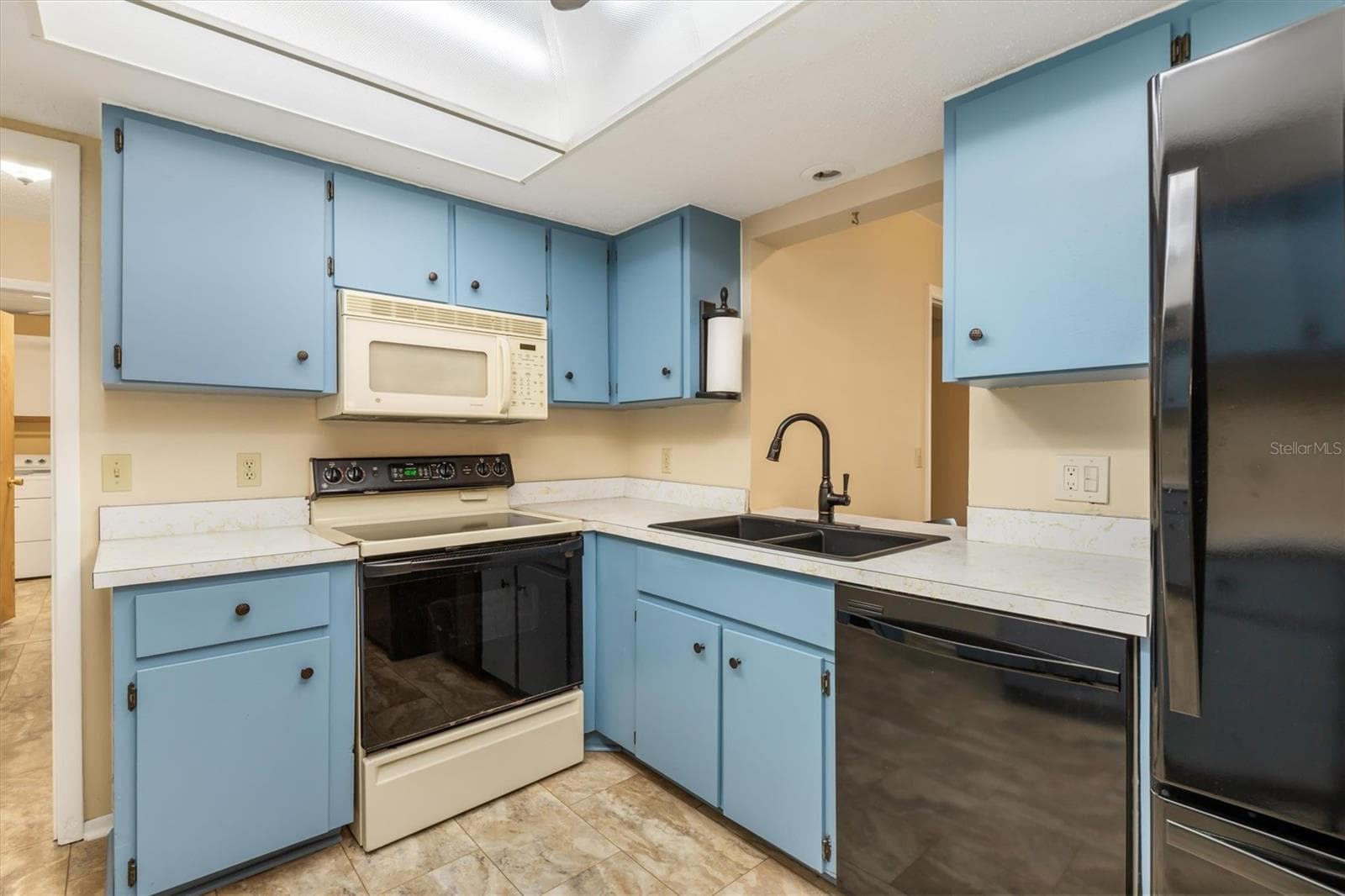 1505 PINE STREET — photo 9 of 55