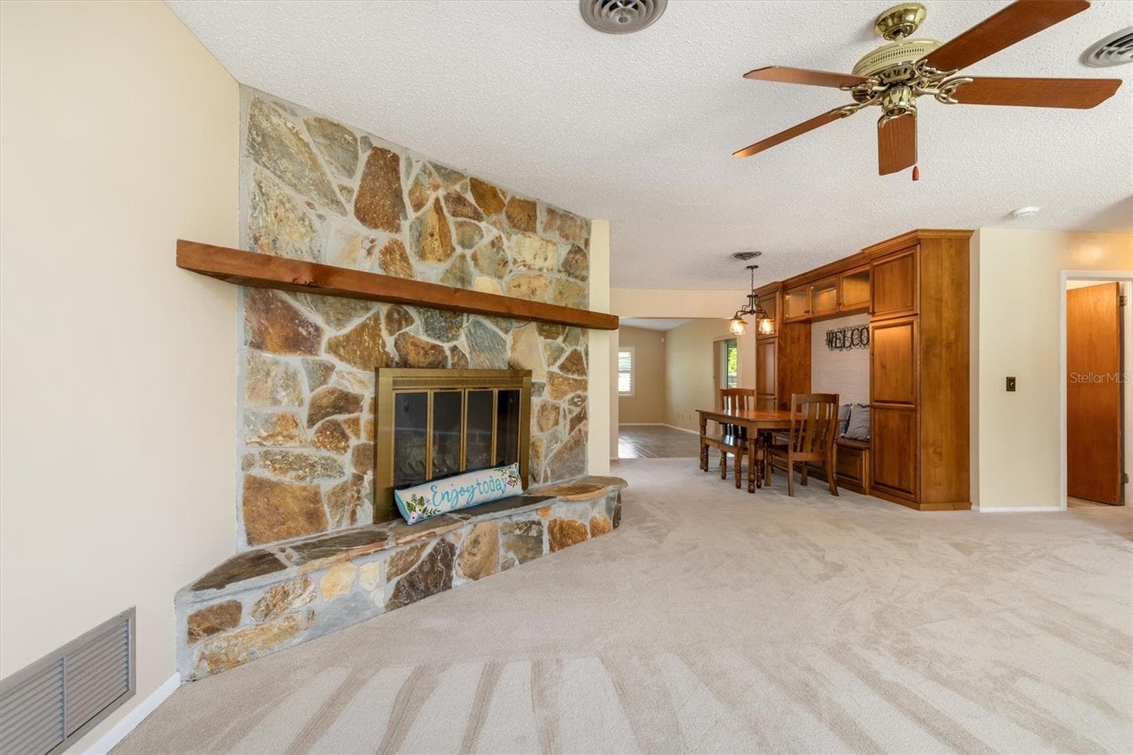 1505 PINE STREET — photo 2 of 55