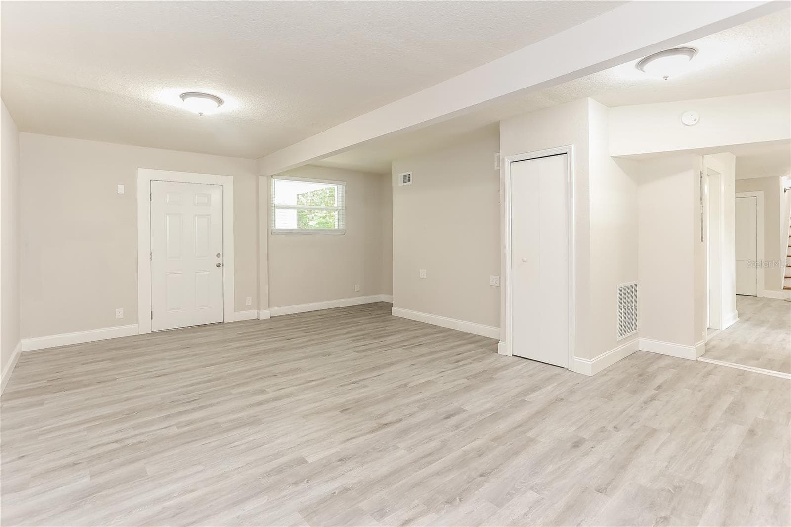 4571 PARK STREET — photo 14 of 24