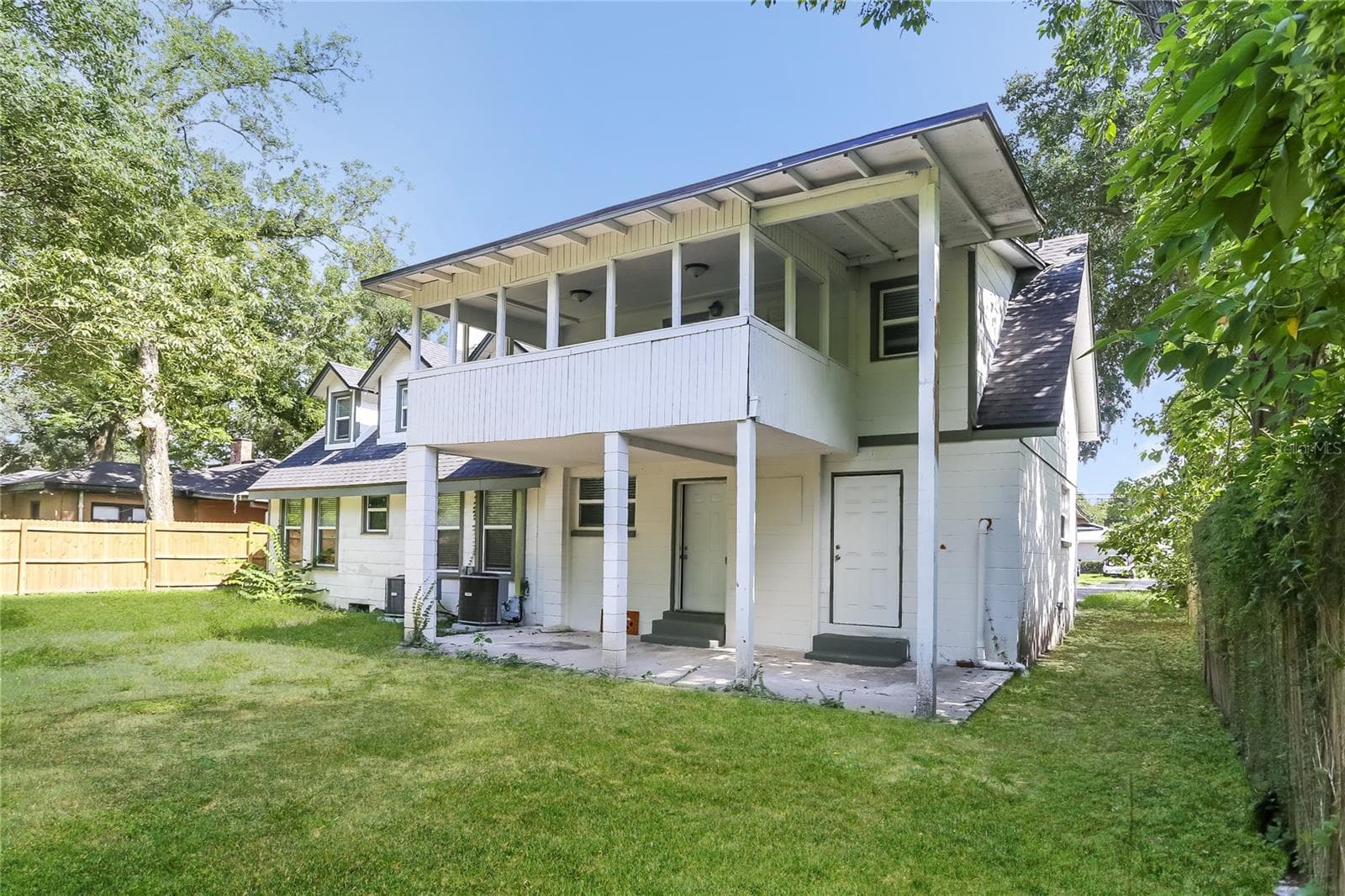 4571 PARK STREET — photo 22 of 24
