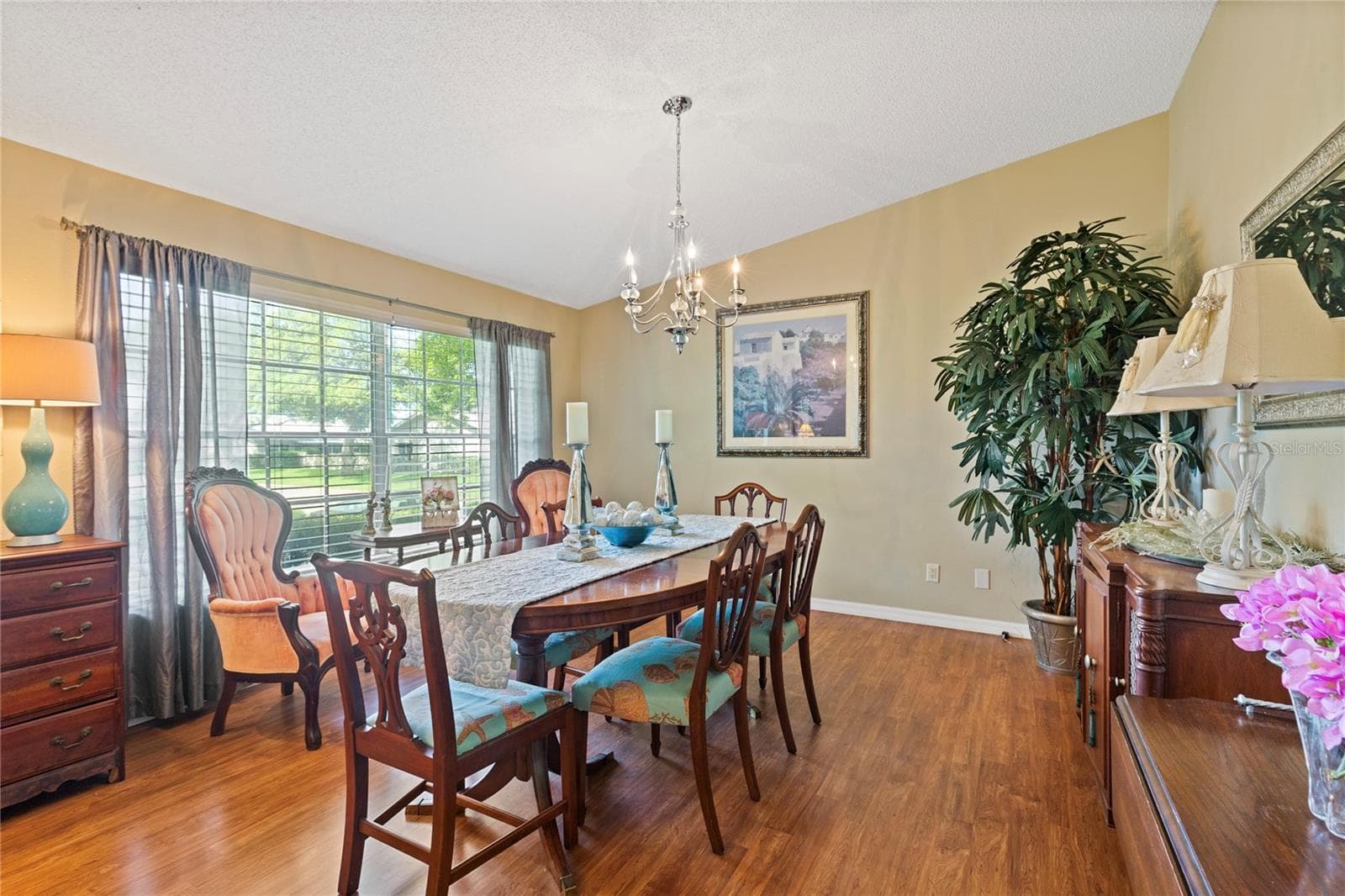 2220 MARSHALL DRIVE — photo 5 of 28