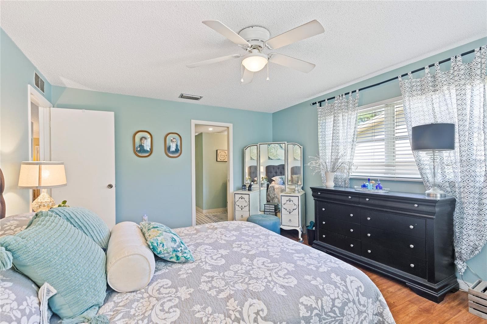 2220 MARSHALL DRIVE — photo 14 of 28
