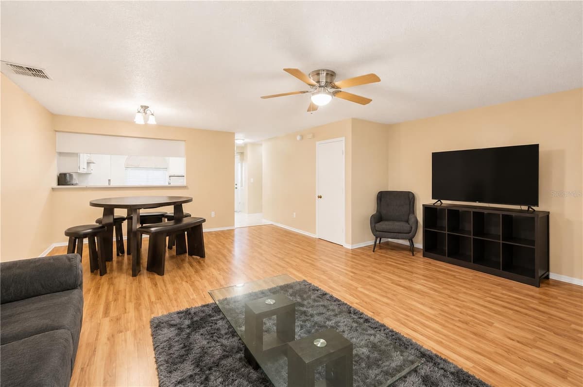 602 SAINT HENRY DRIVE — photo 3 of 29