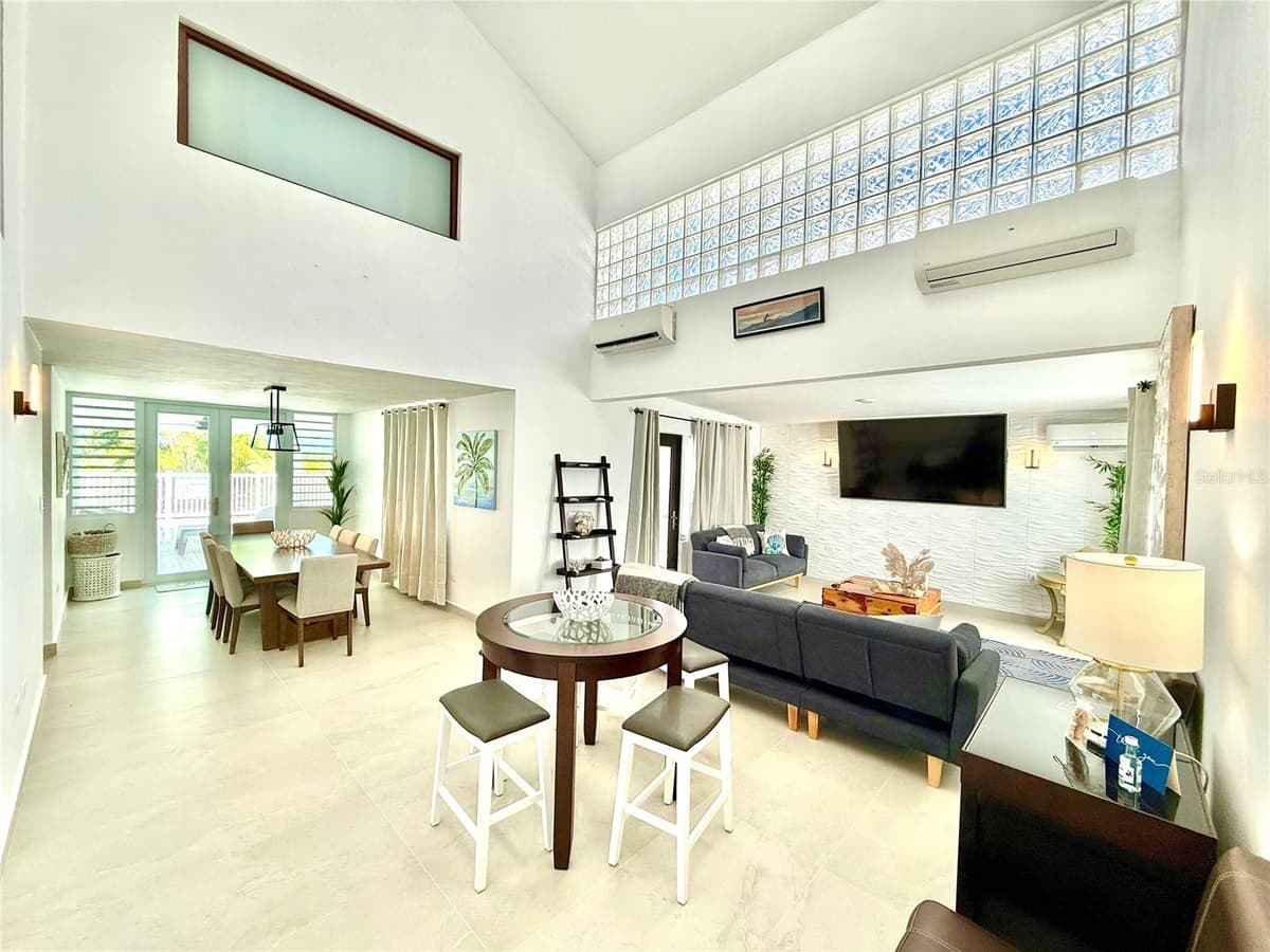 955 CALLE GAVIOTA — photo 10 of 53
