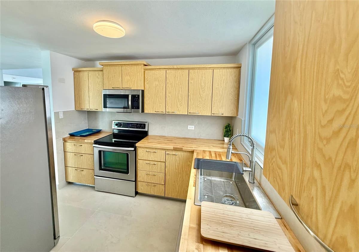 955 CALLE GAVIOTA — photo 31 of 53