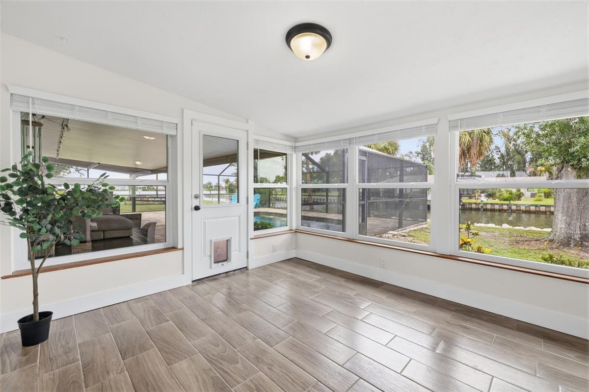 9910 PENINSULAR DRIVE — photo 31 of 67