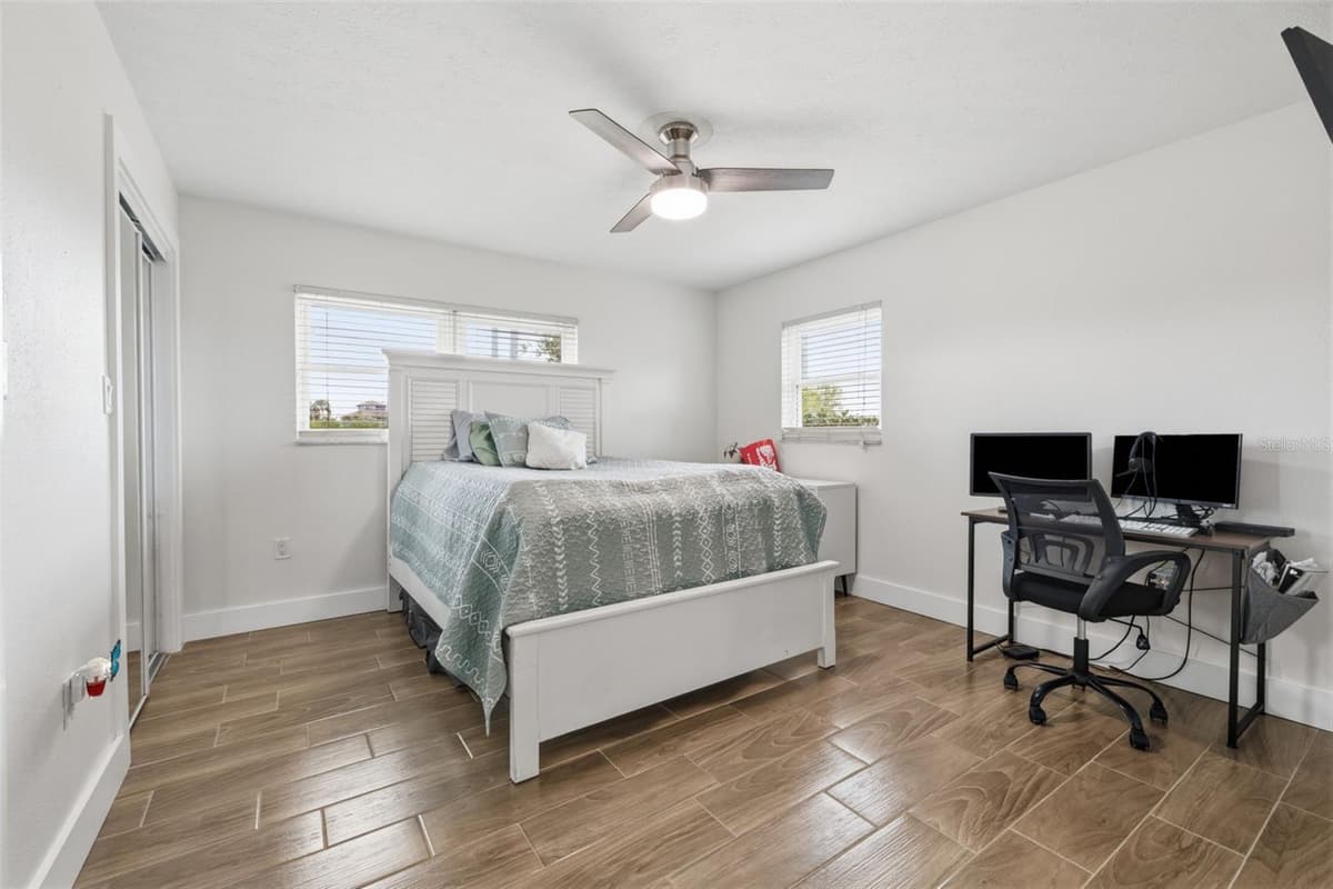 9910 PENINSULAR DRIVE — photo 24 of 67