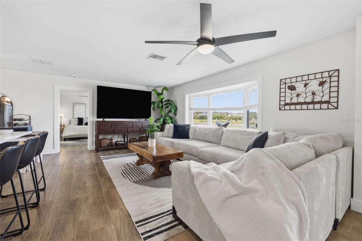9910 PENINSULAR DRIVE — photo 11 of 67