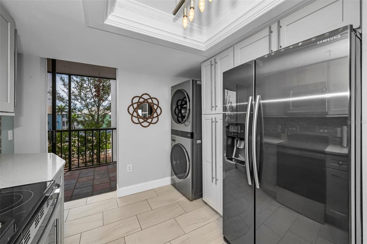19111 VISTA BAY DRIVE — photo 27 of 94