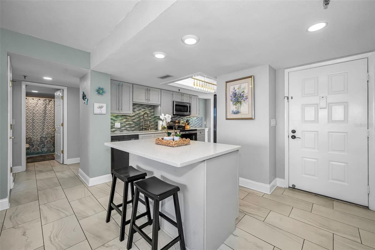19111 VISTA BAY DRIVE — photo 19 of 94