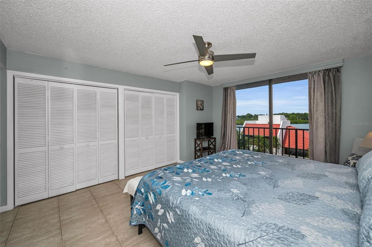 19111 VISTA BAY DRIVE — photo 48 of 94