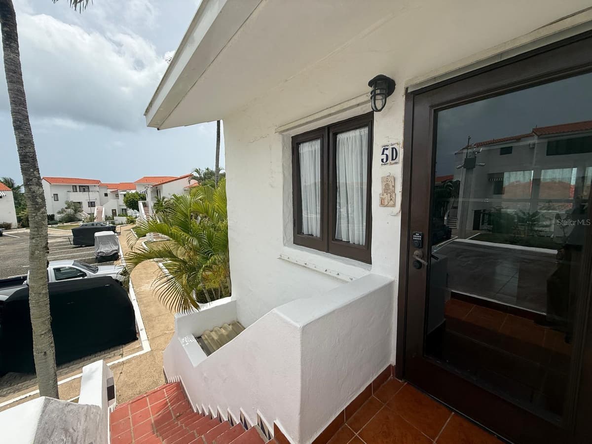 Cluster 2 6000 RIO MAR BOULEVARD — photo 4 of 52