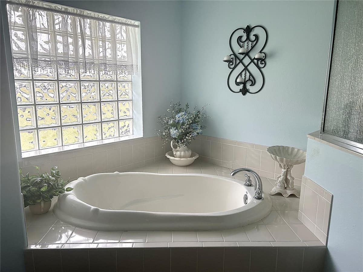4580 COUNTY ROAD 121D — photo 17 of 32