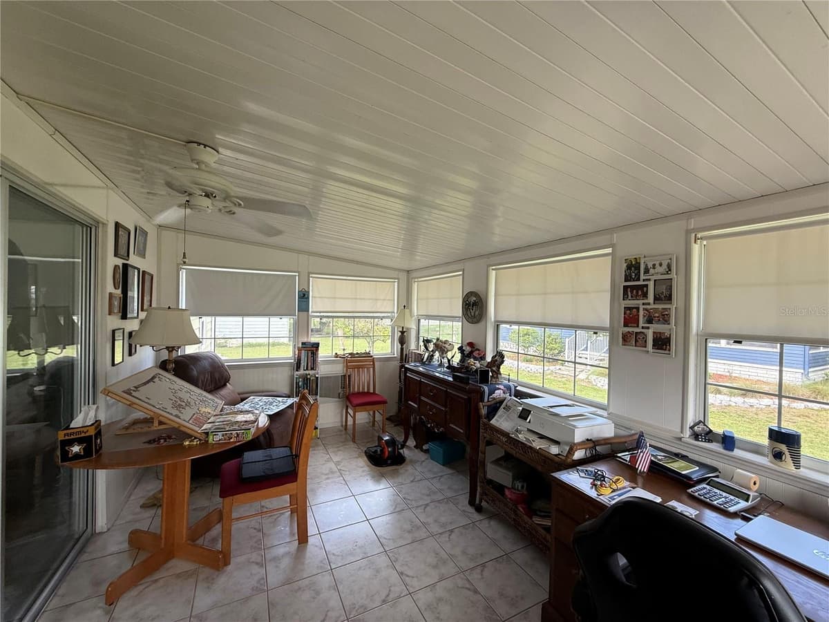 21 BOBWHITE ROAD — photo 14 of 25