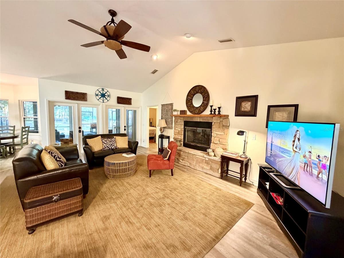 1043 COUNTY ROAD 21B — photo 2 of 47