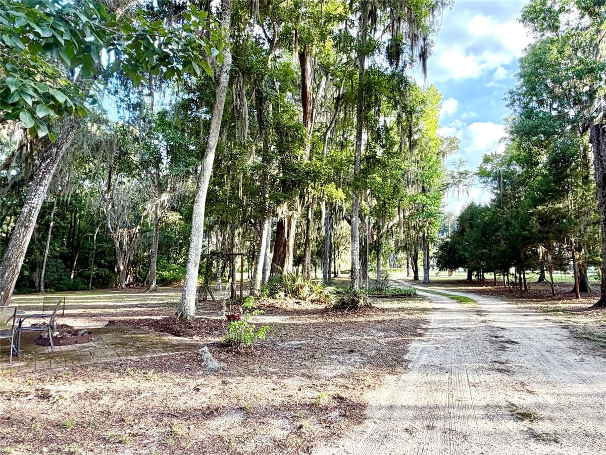 1043 COUNTY ROAD 21B — photo 43 of 47