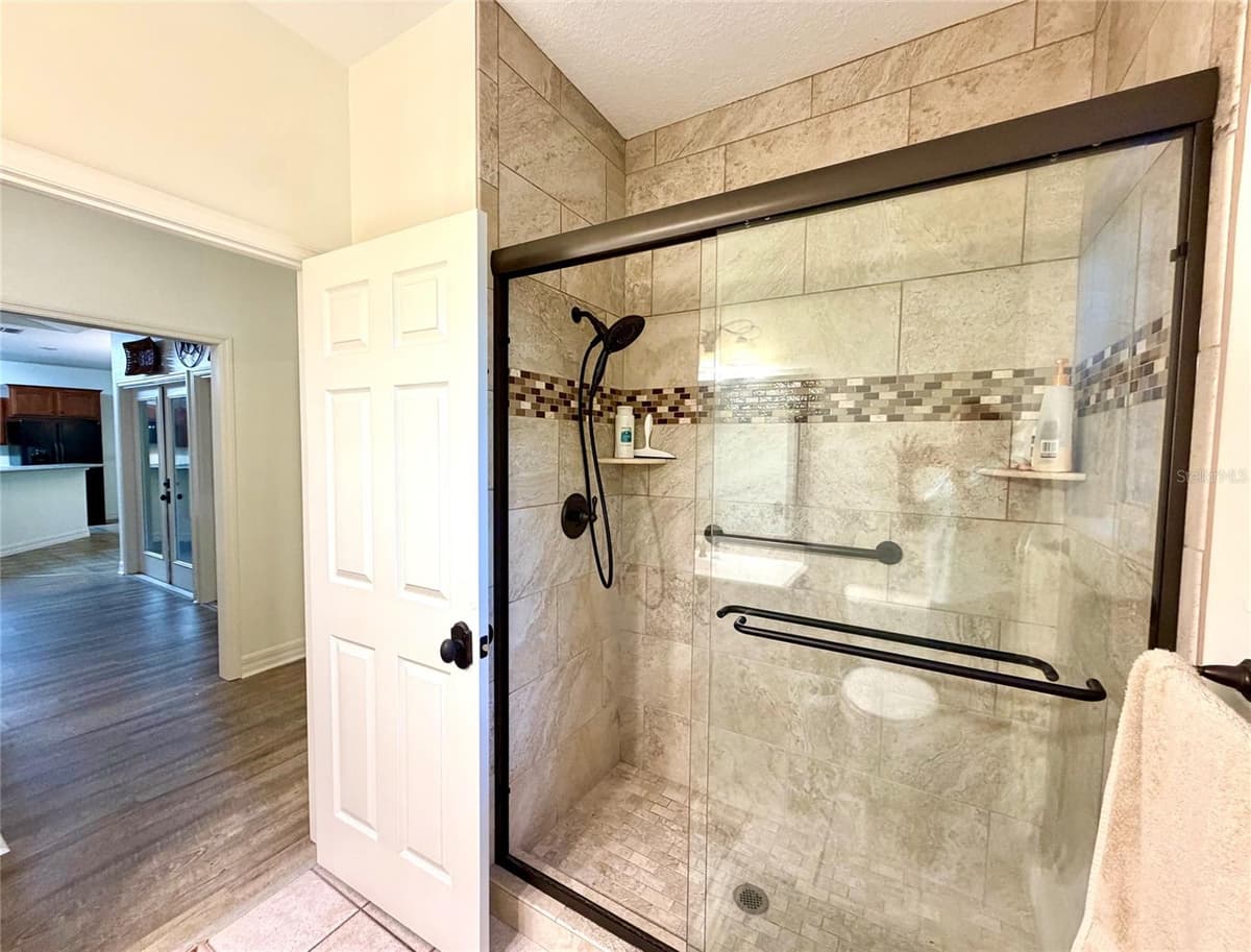 1043 COUNTY ROAD 21B — photo 16 of 47