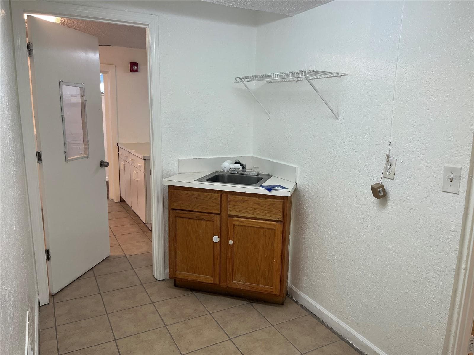 805 FERGUSON DRIVE — photo 24 of 55