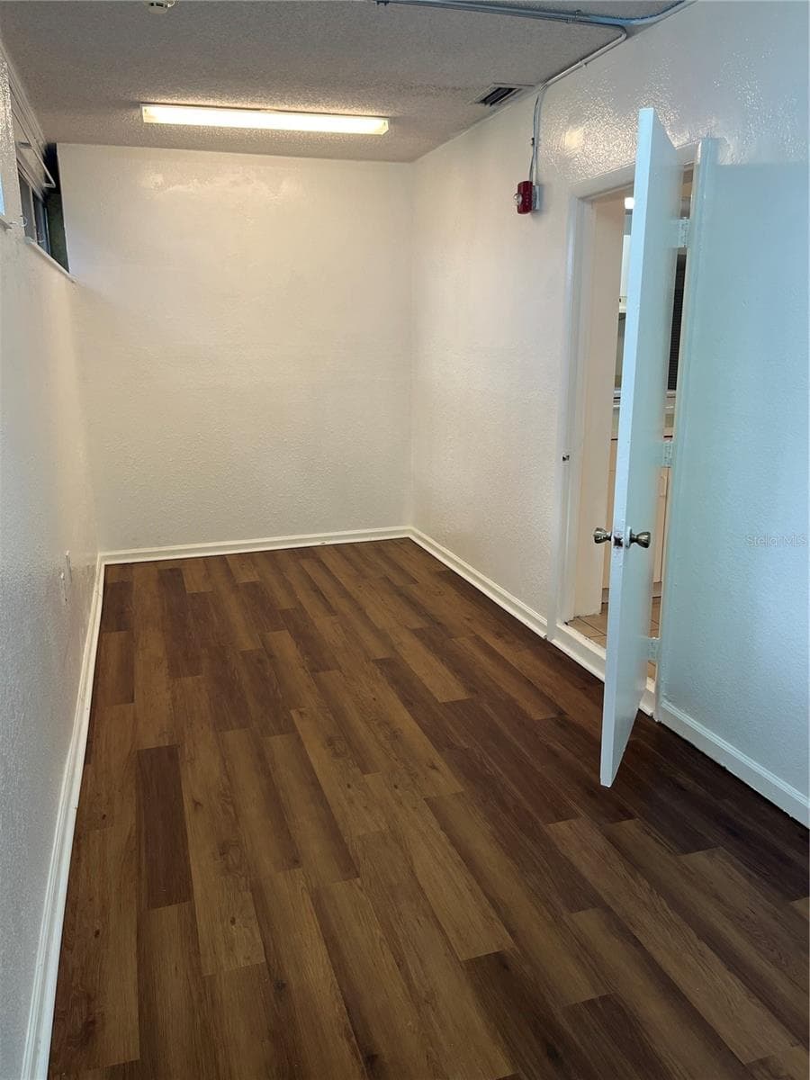 805 FERGUSON DRIVE — photo 37 of 55