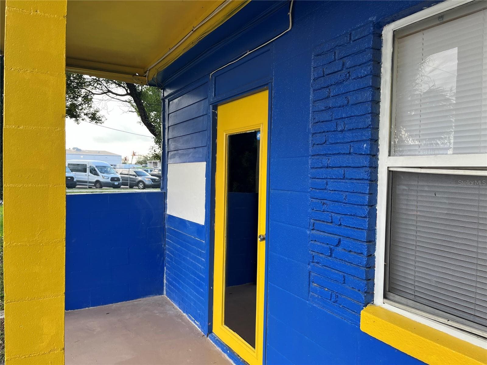 805 FERGUSON DRIVE — photo 4 of 55